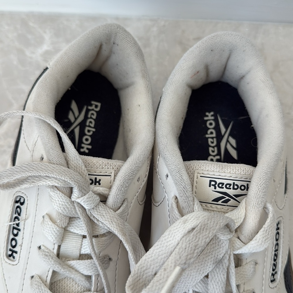 Reebok Kids/Boys White and Gray Sneakers US Size 4K, eur size 35 - Picture 10 of 13